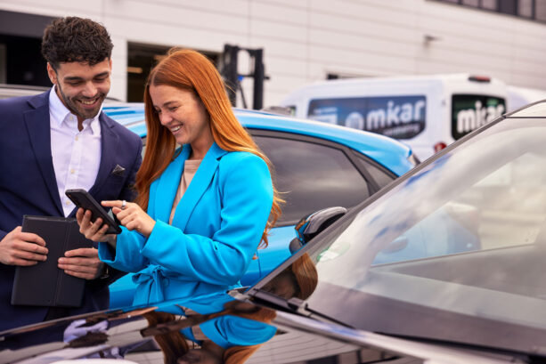 Auto Abo statt Leasing: Wie Unternehmen Aufwand reduzieren und ihren Fuhrpark besser steuern